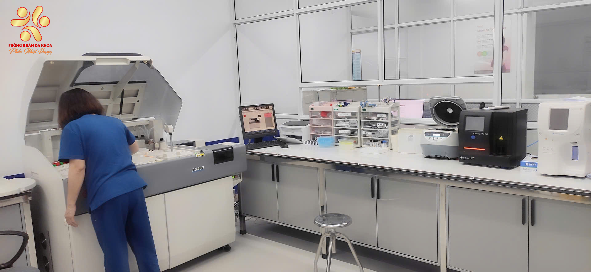 Thiết bị xét nghiệm